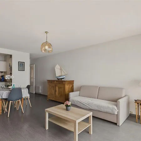 Apartment Vue A 500m De La